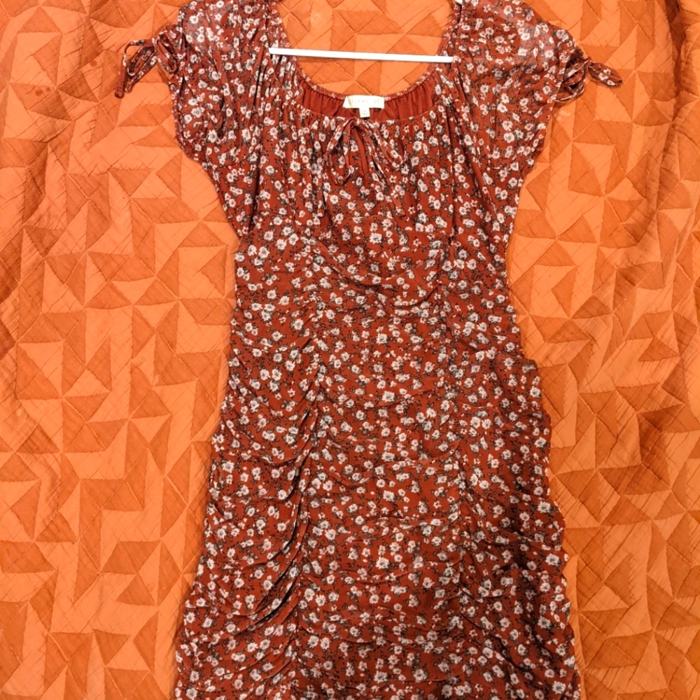 Mauve blush pink fitted stretchy floral dress